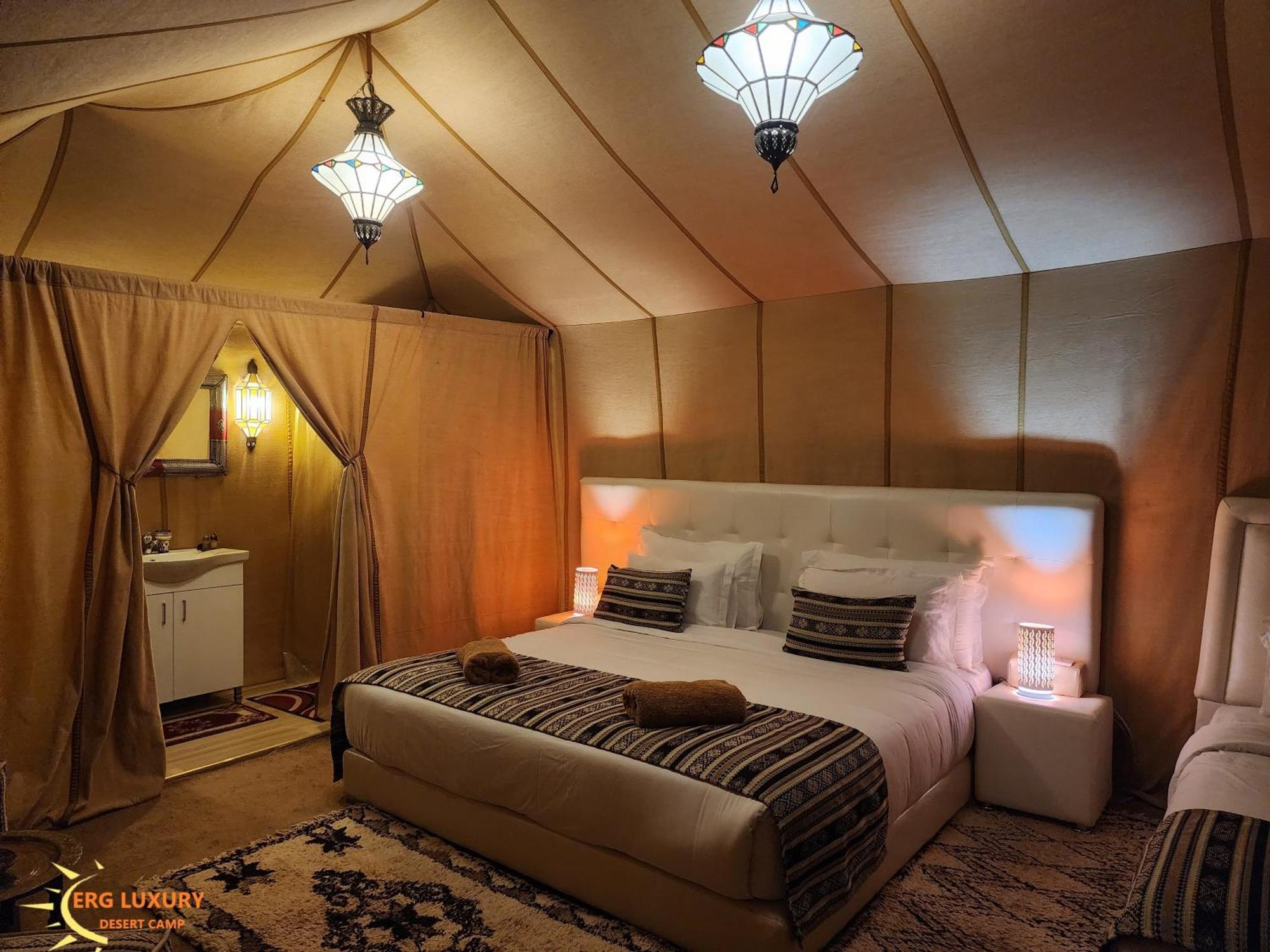 Saharian Luxury Camp Hotel Merzouga Bagian luar foto