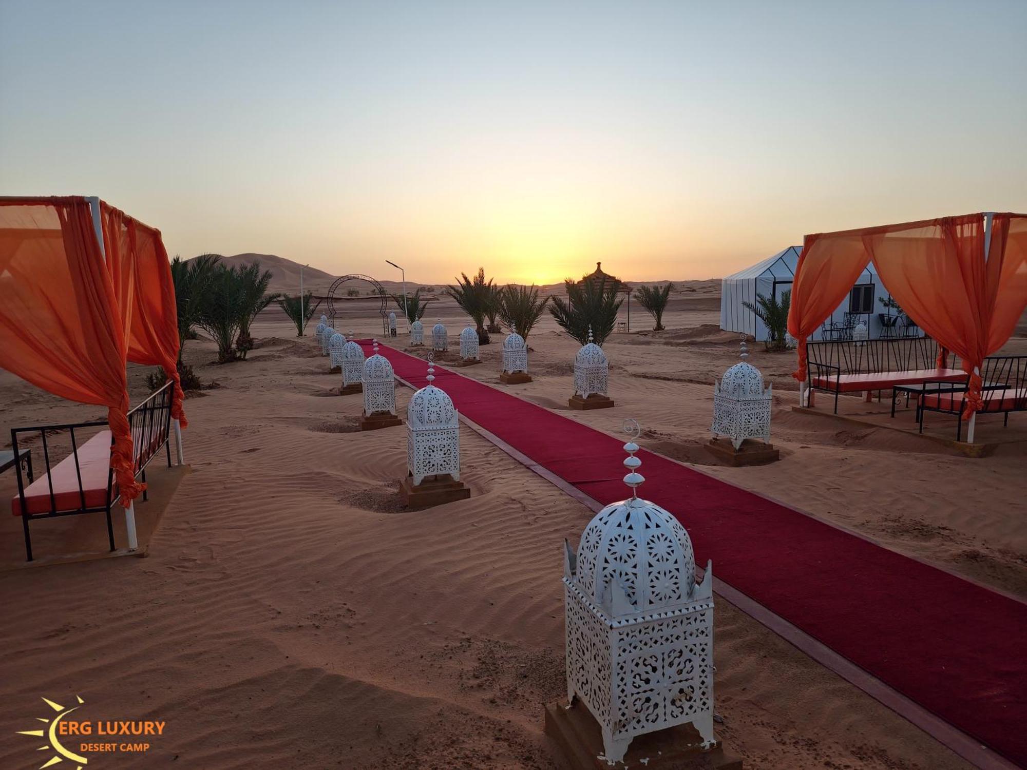 Saharian Luxury Camp Hotel Merzouga Bagian luar foto