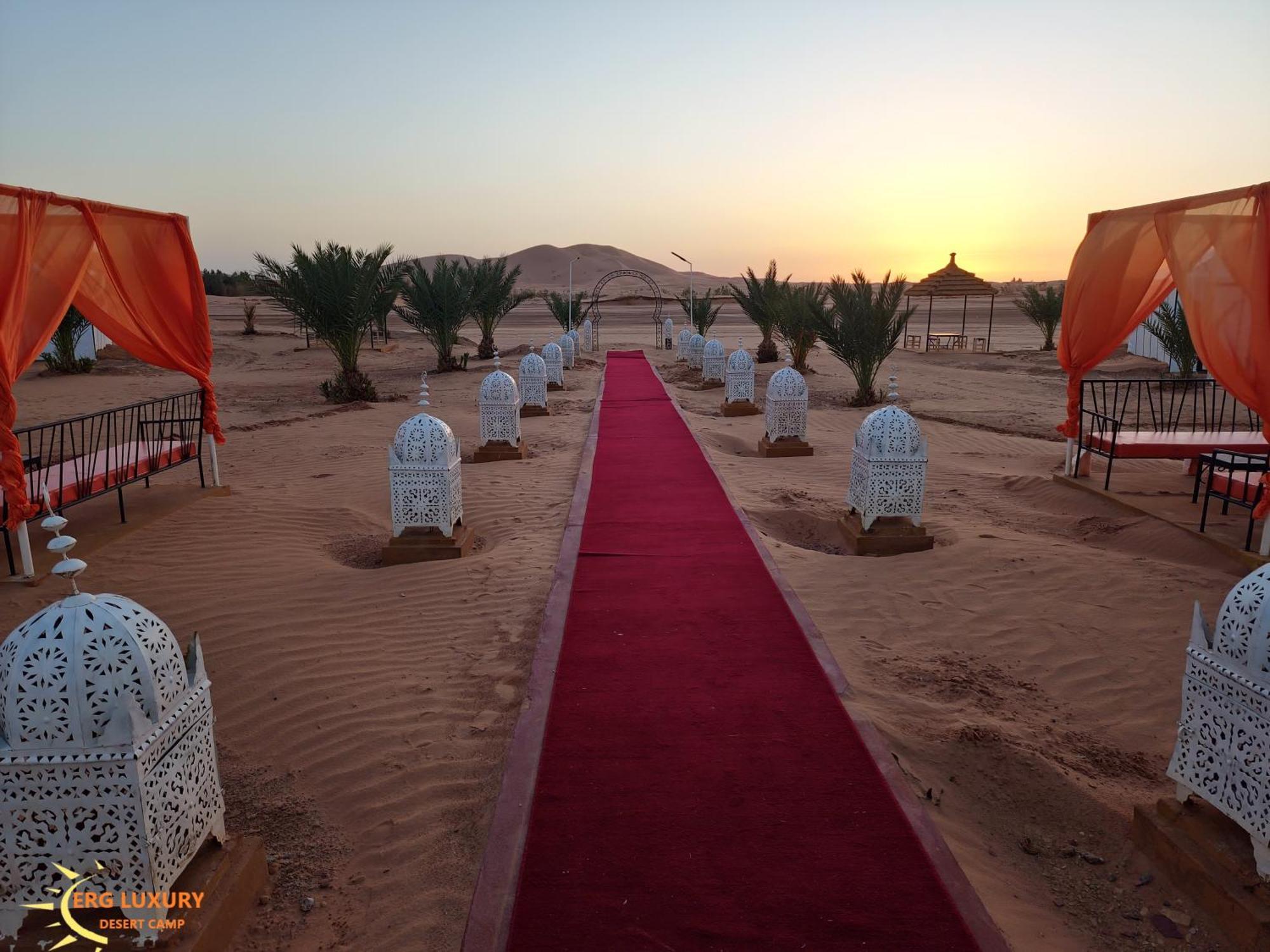 Saharian Luxury Camp Hotel Merzouga Bagian luar foto
