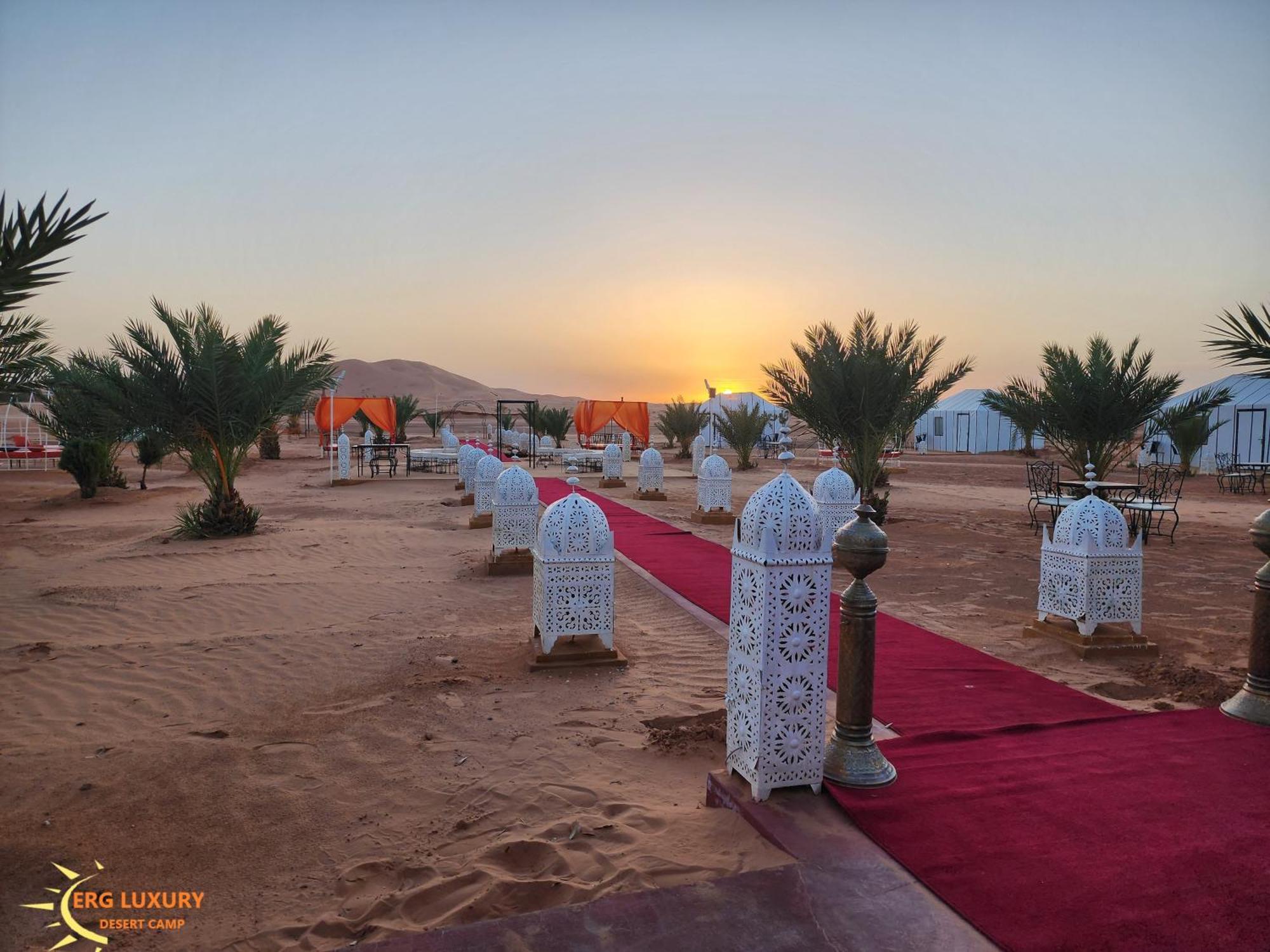 Saharian Luxury Camp Hotel Merzouga Bagian luar foto