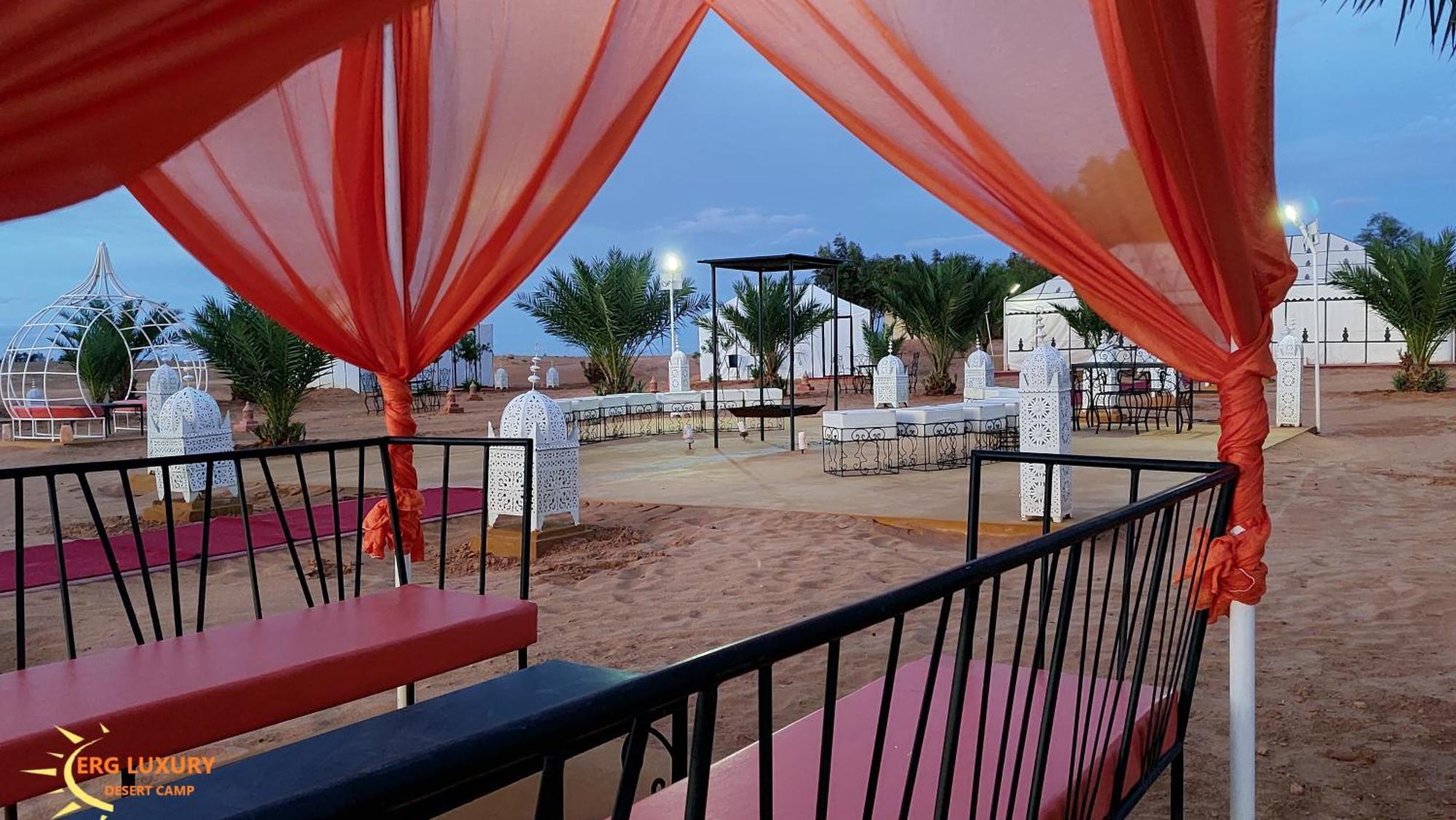 Saharian Luxury Camp Hotel Merzouga Bagian luar foto