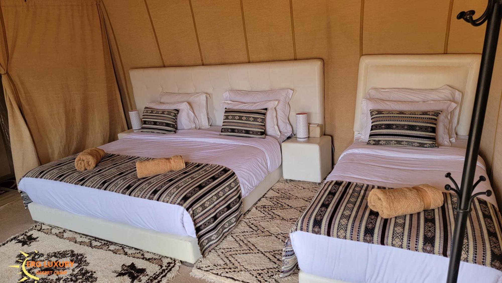 Saharian Luxury Camp Hotel Merzouga Bagian luar foto