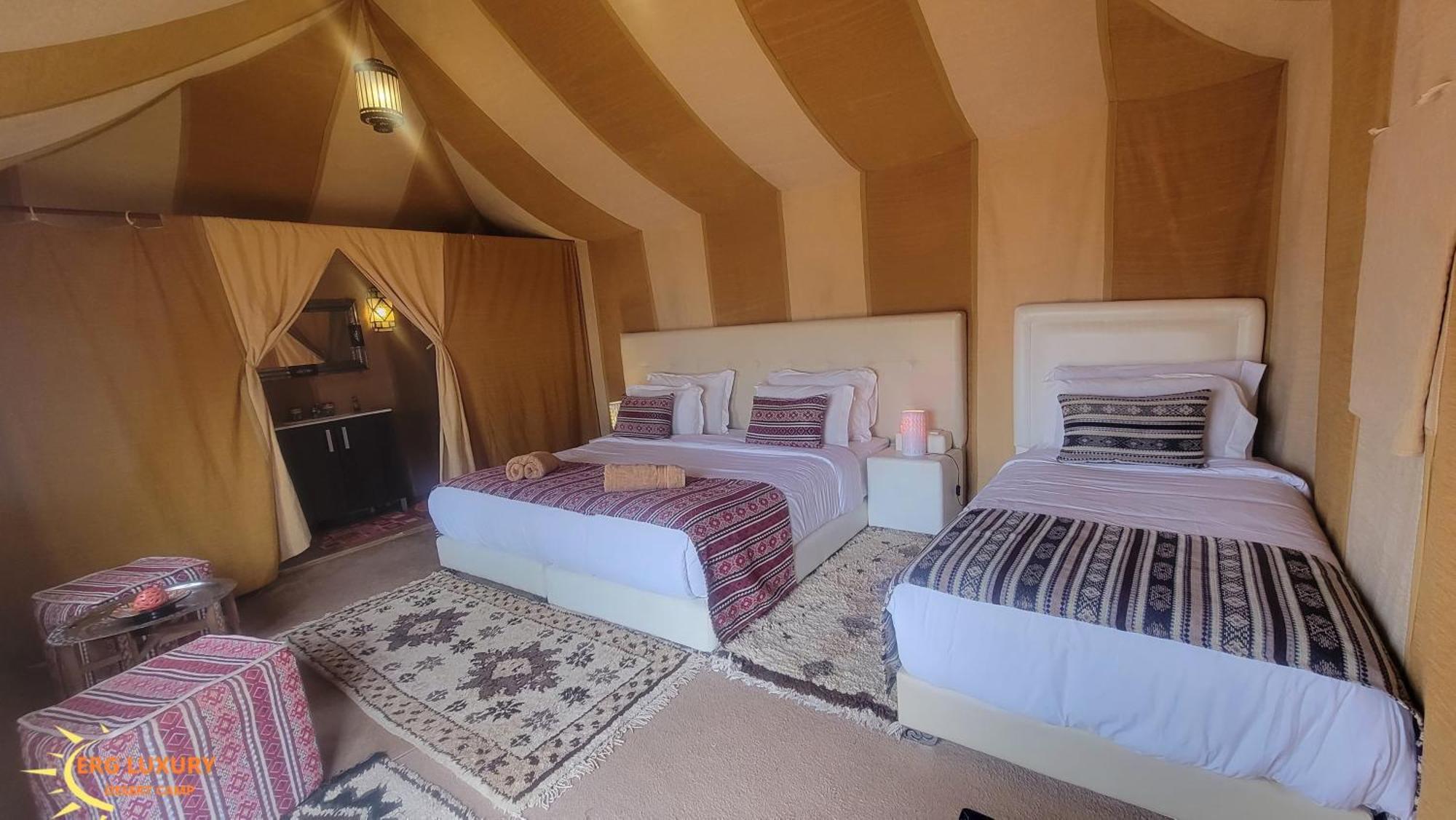 Saharian Luxury Camp Hotel Merzouga Bagian luar foto