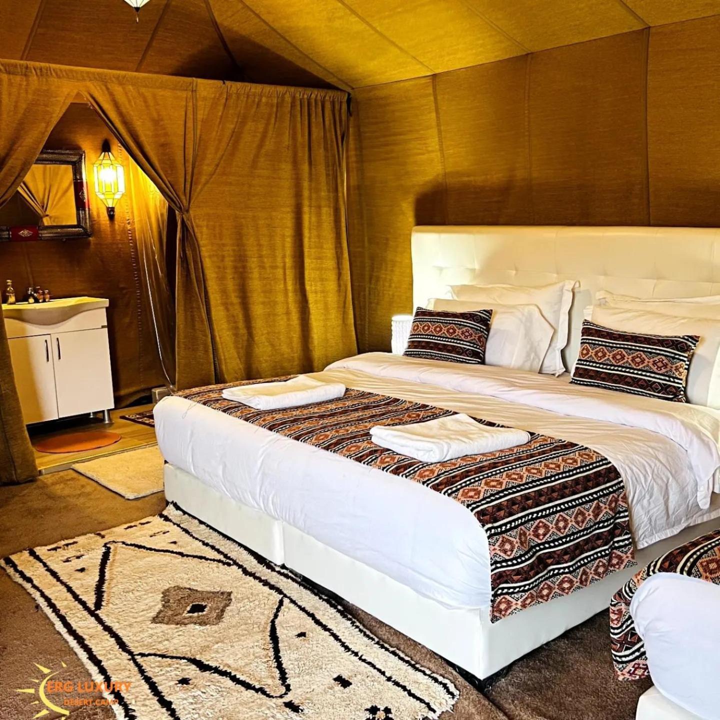 Saharian Luxury Camp Hotel Merzouga Bagian luar foto